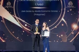 Roylan Ocampo, Senior Assistant Vice President for Planning and Construction, Aboitiz Economic Estates; and Cyndy Tan Jarabata, President of TAJARA Hospitality Group and Chairperson of the Panel of Judges for the PropertyGuru Philippine Property Awards.