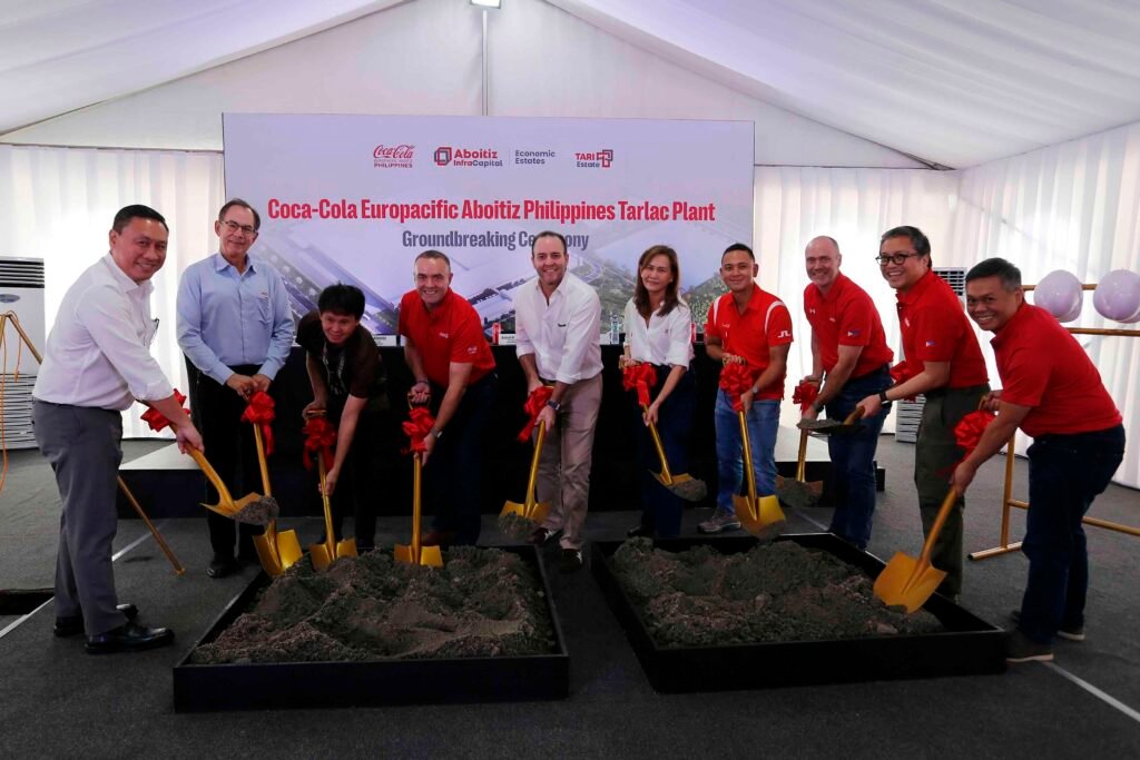 A landmark investment that will brings hundreds of new jobs to Tarlac and boost Central Luzon’s manufacturing landscape — Coca-Cola Europacific Aboitiz Philippines breaks ground on its new state-of-the-art, 42-hectare manufacturing plant at TARI Estate in Tarlac, cementing its long-standing role in supporting the Philippines’ economy.