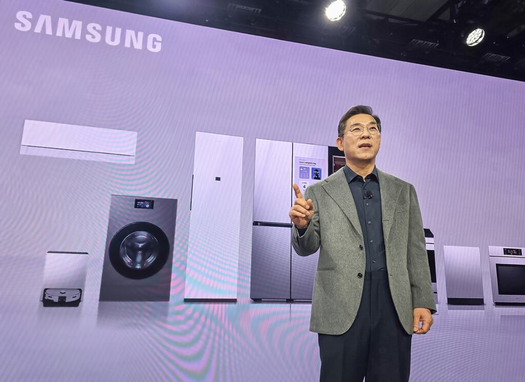 Samsung Presents ‘Your Companion to AI Living’ at The First Look during CES 2026