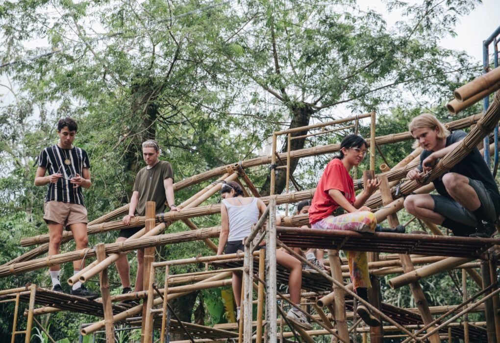 BASE Bahay Foundation (BASE), a non-profit organization dedicated to sustainable building solutions, is proud to announce its role as co-organizer of the Bamboo Housing Challenge. This international design competition, launched in partnership with Bamboo U, a pioneer in bamboo training courses in Bali, and supported by the Hilti Foundation, invites architects, designers, engineers, students, and creative thinkers worldwide to reimagine affordable housing through the lens of bamboo innovation. The winning prototype will be built at full scale in Bali, Indonesia.