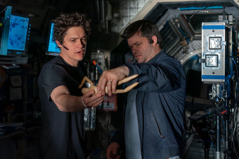 Directors Phil Lord and Christopher Miller on the set of their film PROJECT HAIL MARY, from Amazon MGM Studios.
Photo credit: Jonathan Olley © 2026 Amazon Content Services LLC. All Rights Reserved.